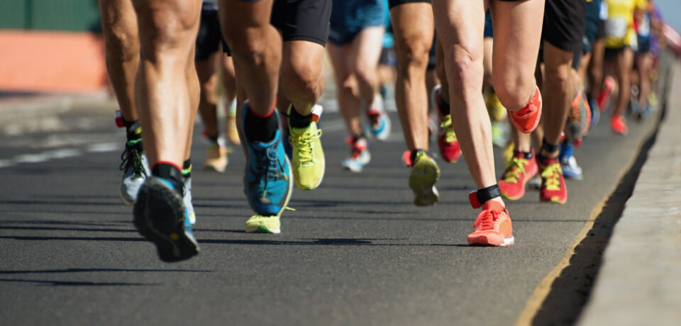 runners on road runners