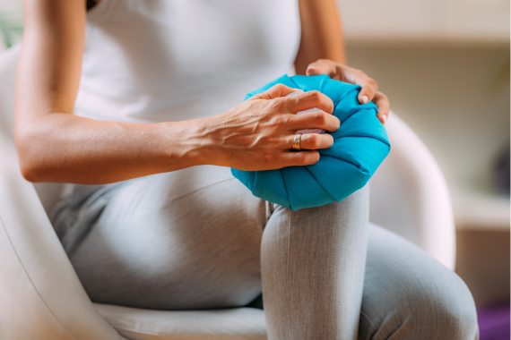 knee-pain-cold-compress-ice-bag-treatment-2021-09-04-09-28-17-utc-copy knee-pain-cold-compress-ice-bag-treatment-2021-09-04-09-28-17-utc-copy