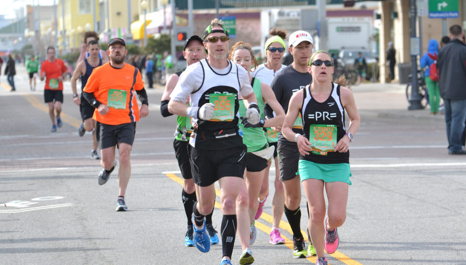 Virginia,Beach,,Virginia,-,March,16:,Runners,Compete,In,The