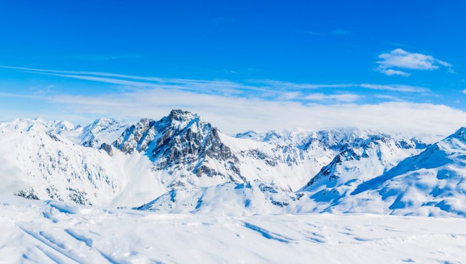 Skiing for active and injury free winter